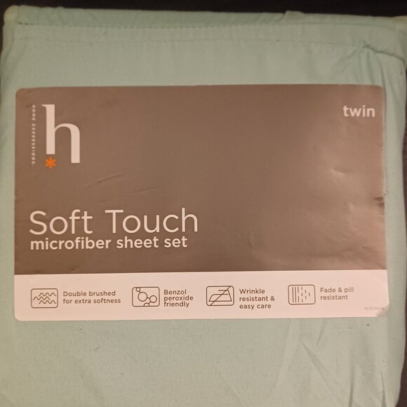 Two Home Expressions Soft Touch Microfiber Sheet Sets (TWIN Size) NEW SEALED - Picture 2 of 4